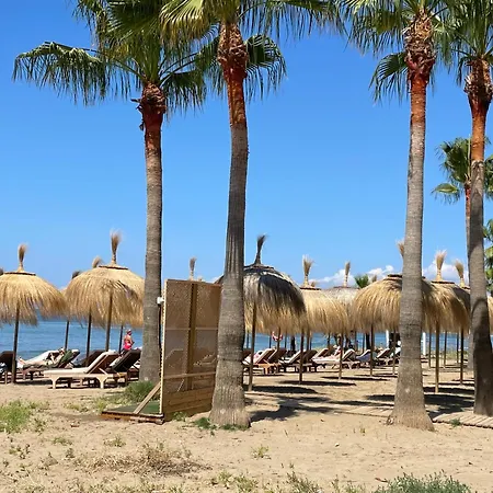 Family Beachside 3br In Area! Marbella