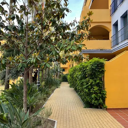 Family Beachside 3br In Area! Marbella